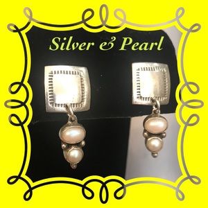 ⚡️REDUCED!⚡️ SQUARE SILVER & PEARL DROP EARRINGS